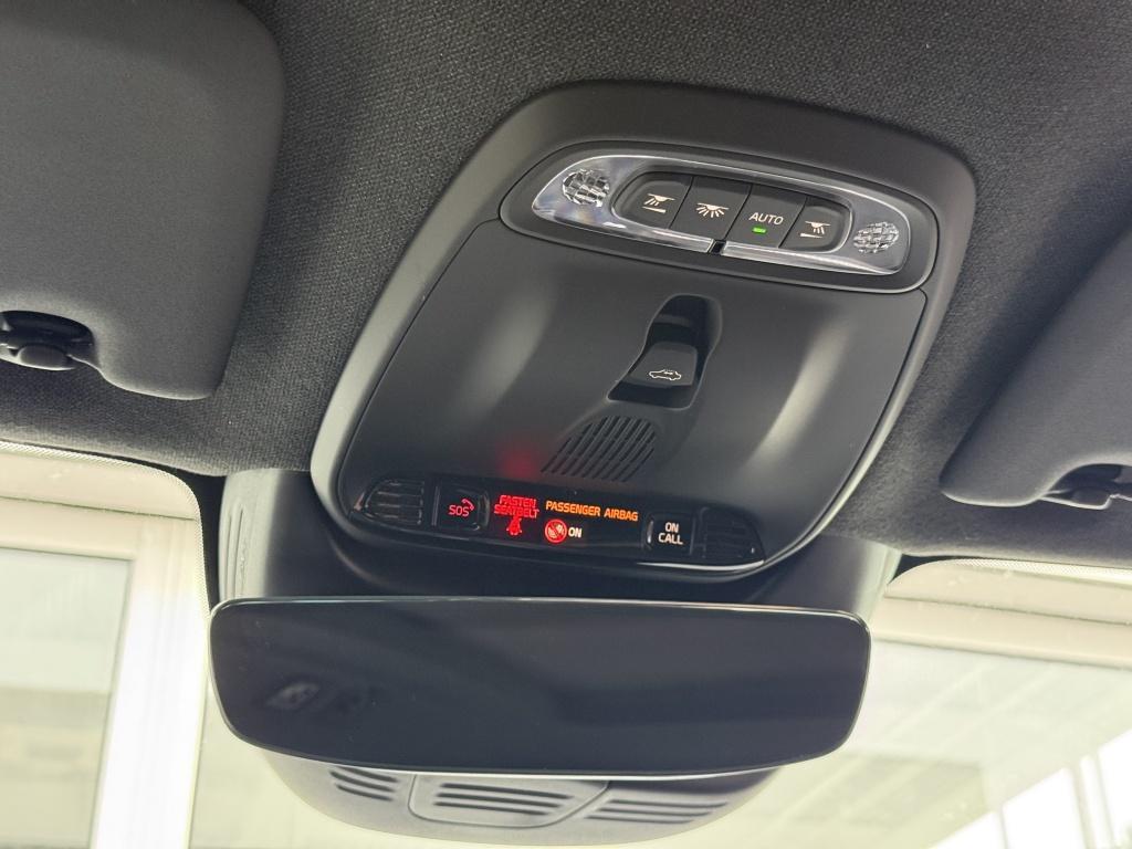 Volvo XC40 t5 262pk recharge r-design| panodak| adap.cruise| trekhaak| came