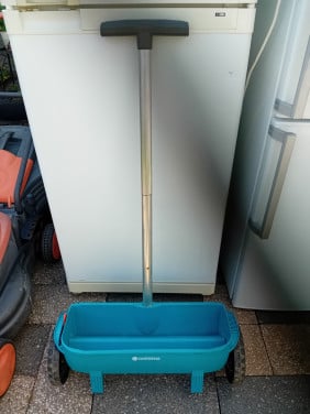 Gardena strooiwagen