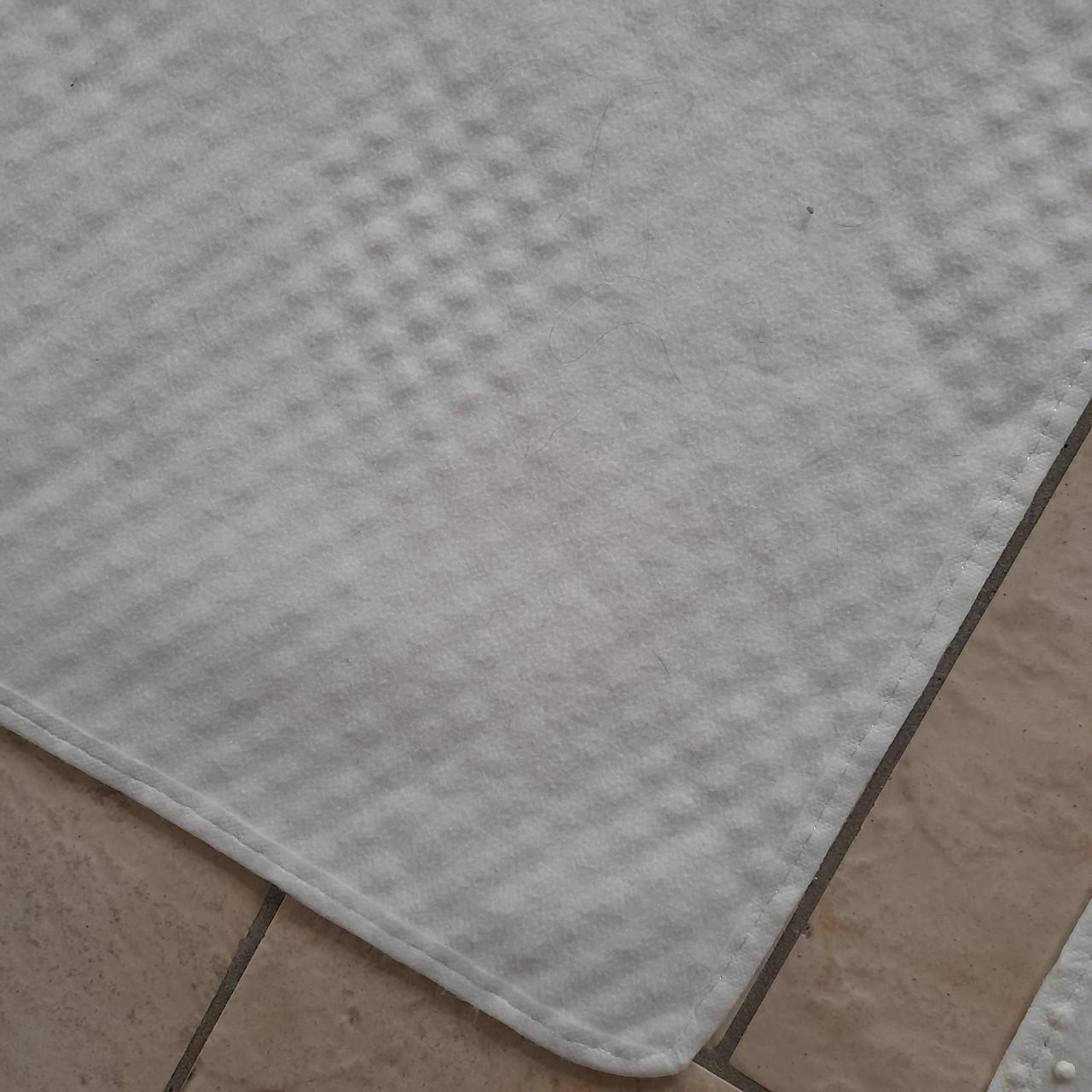 Matras onderleggers met noppen antislip en zonder noppen ( i.g.st.)