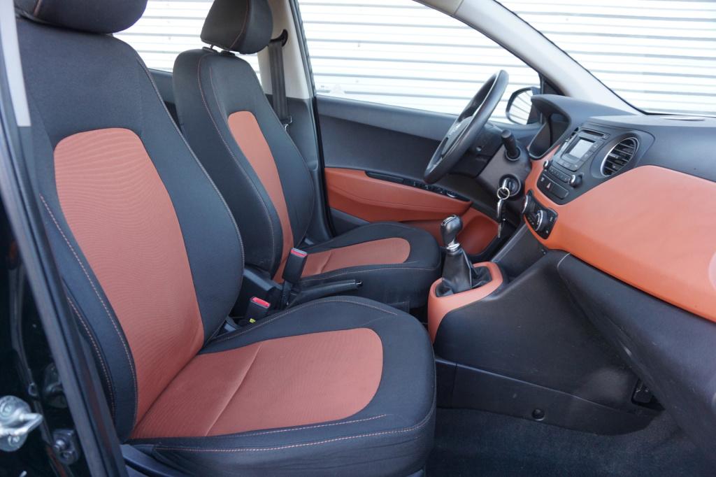 Hyundai I 10 1.0i i-motion comfort plus airco / elektr. ramen / nap