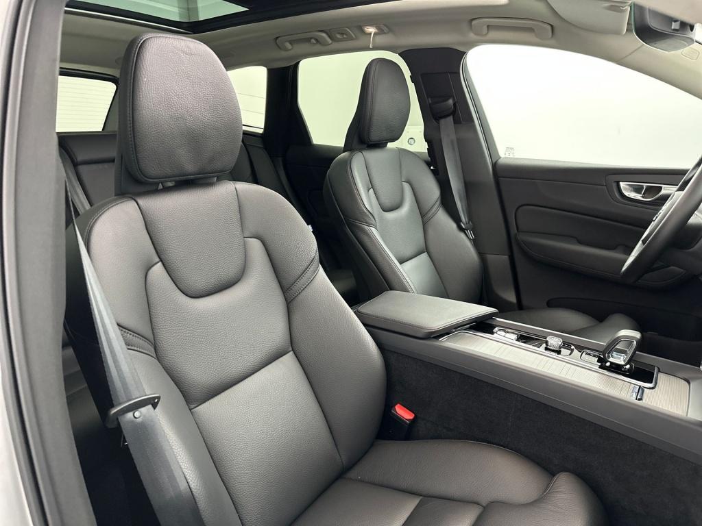 Volvo XC60 t8 455pk recharge dark| luchtvering| adap.cruise| 360camera| awd