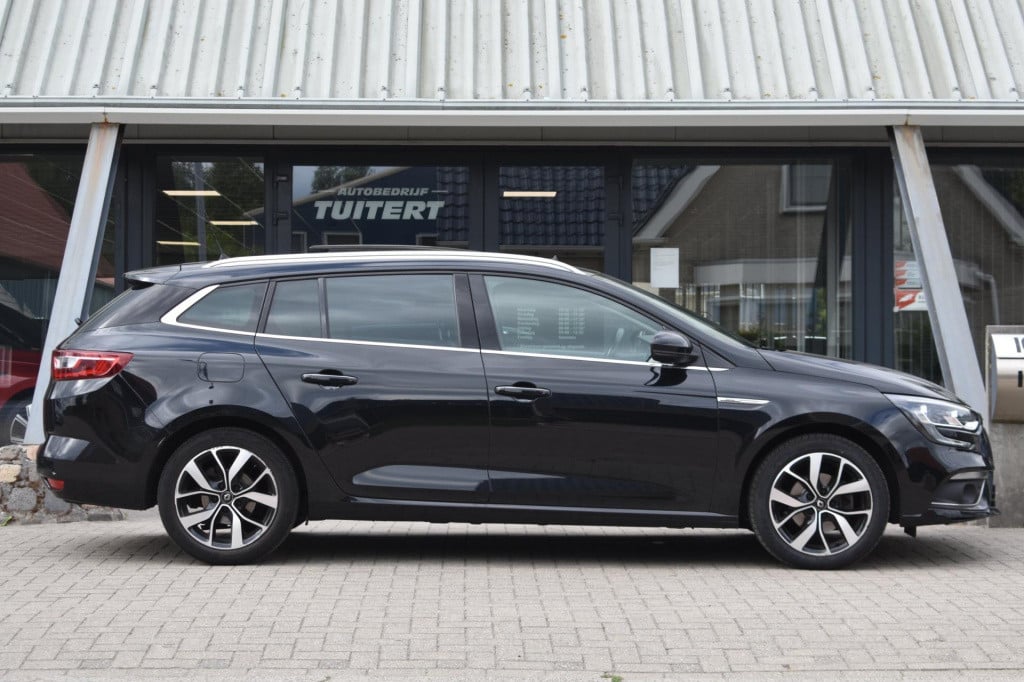 Renault Megane 1.3 tce bose | schuifdak | apple carplay | camera | adaptiev