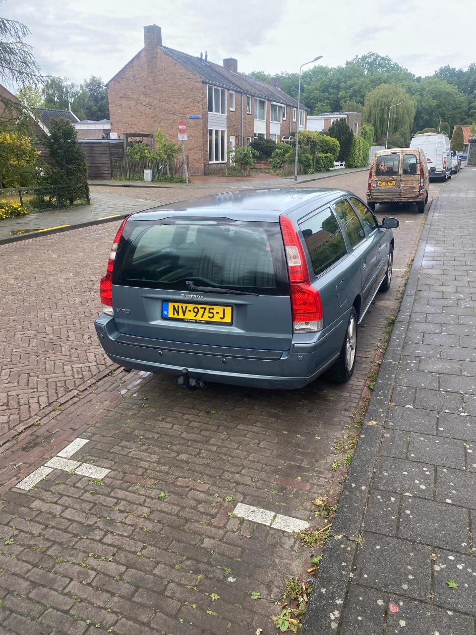 Volvo V70 2.4 Benzine Handgeschakeld – Comfortabele en ruime stationwagen