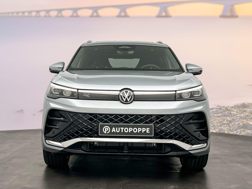 Volkswagen Tiguan r-line-edition 1.5 ehybrid 150 kw / 204 pk suv 6 v