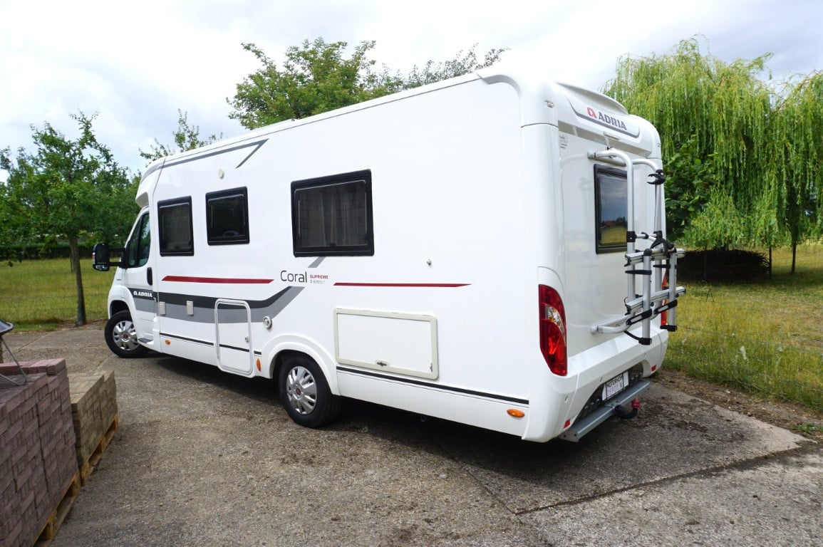 Adria Coral Supreme S 670 SL T 2015 met 38.000km euro 5