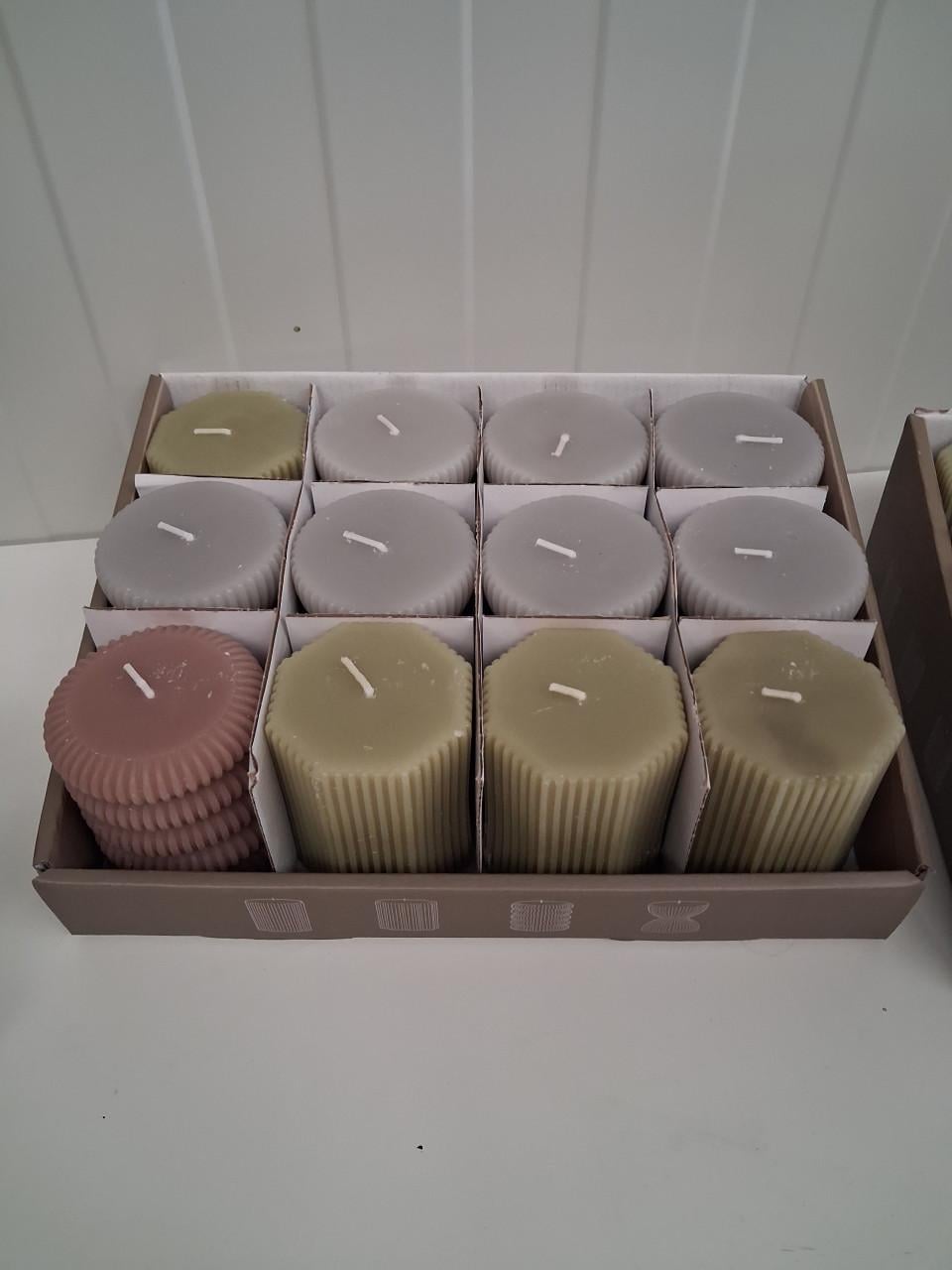 Partij 36 nieuwe decoratieve kaarsen – 3 displays