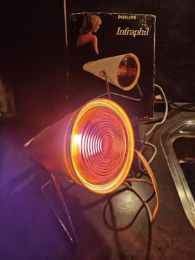 Werkende vintage philips infraphil infrarood warmte lamp..