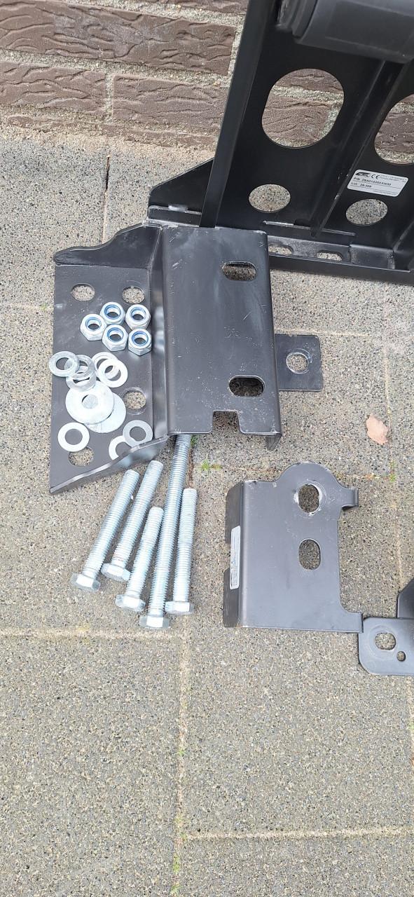 Nieuwe gordelbok voor Ducato met 3-puntsgordel en certificaat