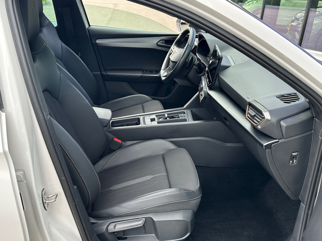 Cupra Leon Sportstourer 1.4 e-hybrid | led | 18 inch | extra getint glas | 