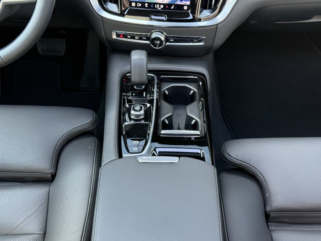 Volvo V60 v60 t6 twin engine awd plus dark