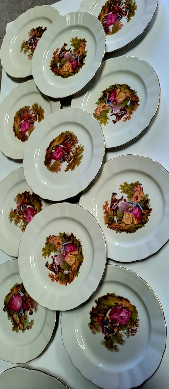 9 Brocante gebaksbordjes en taartschaal