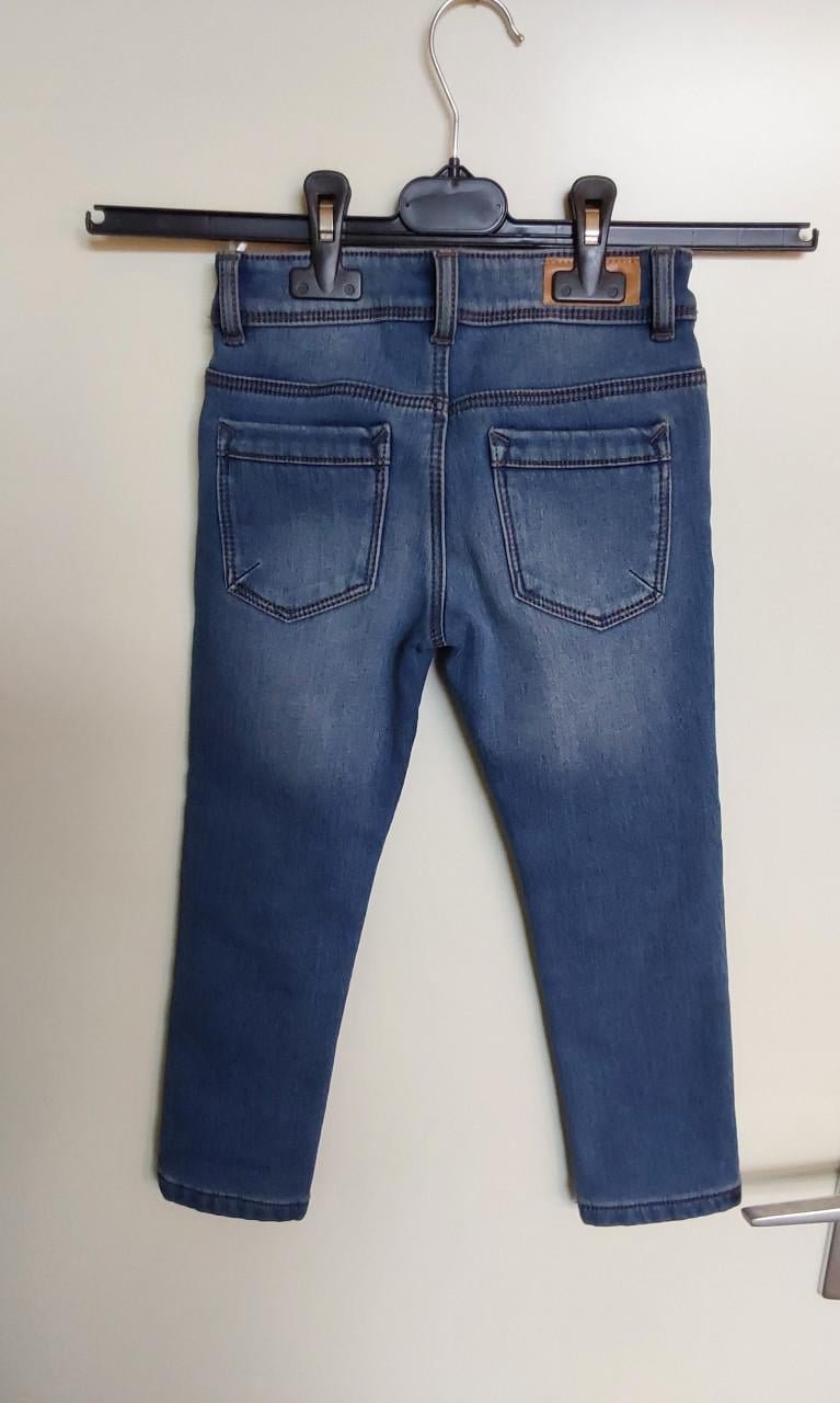 Gevoerde spijkerbroek van het merk C&A in maat 110