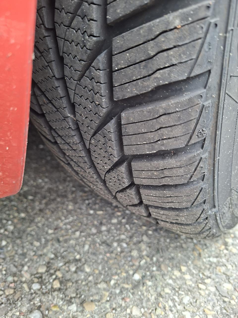Ford ka Garage goed onderhouden.