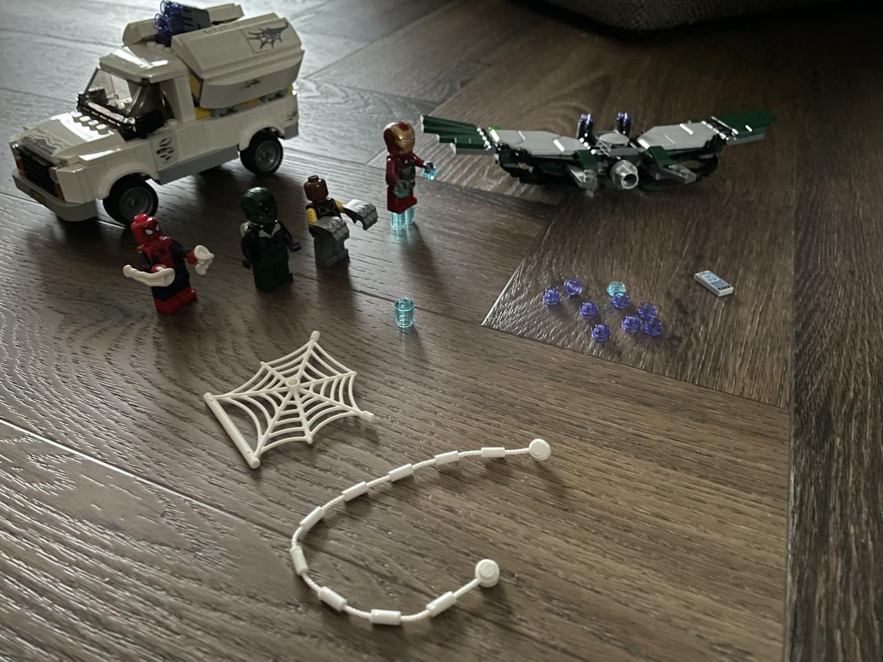 Lego Marvel super helden: Pas op voor de gier 76083