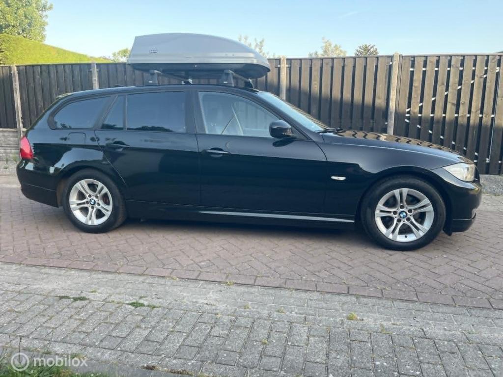 BMW 3-serie touring 318i business line