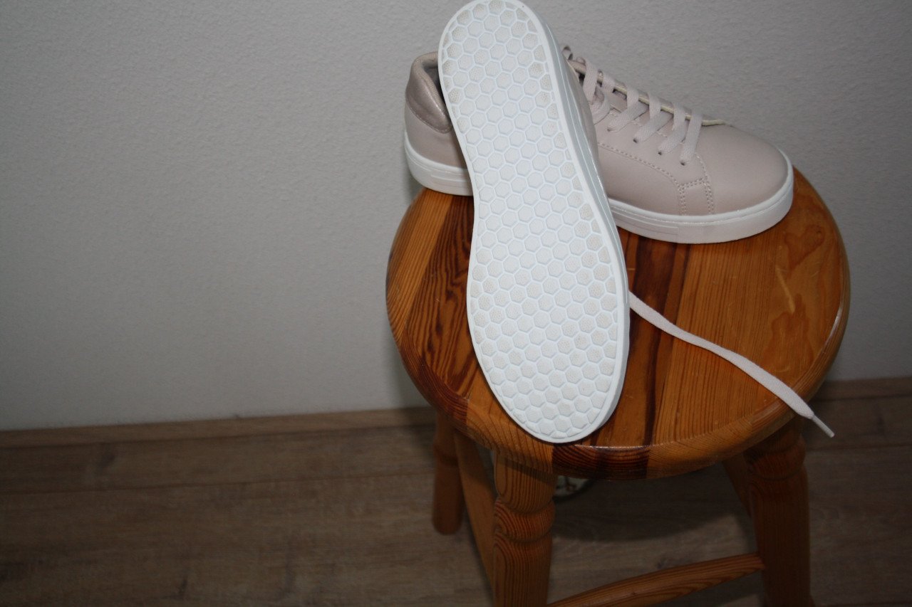 Te koop  NIEUWE sneackers