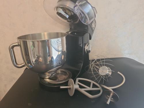 Kenwood KMIX 1000Watt +vleesmolen-set