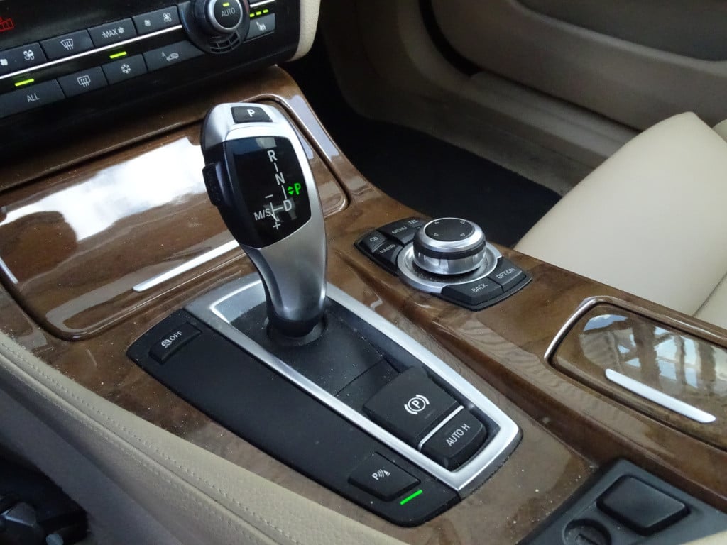 BMW 5 Serie 523i high executive | pano | comfortstoelen | stoelverwarming