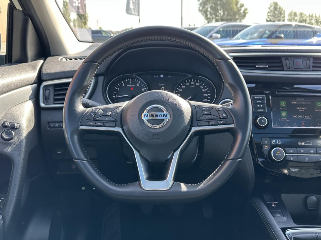 Nissan Qashqai 1.3 dig-t n-connecta trekhaak |design pack | panoramadak | a