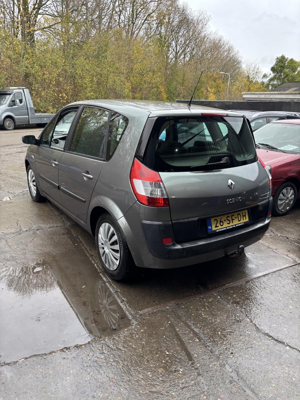 Renault scenic voljaar apk!