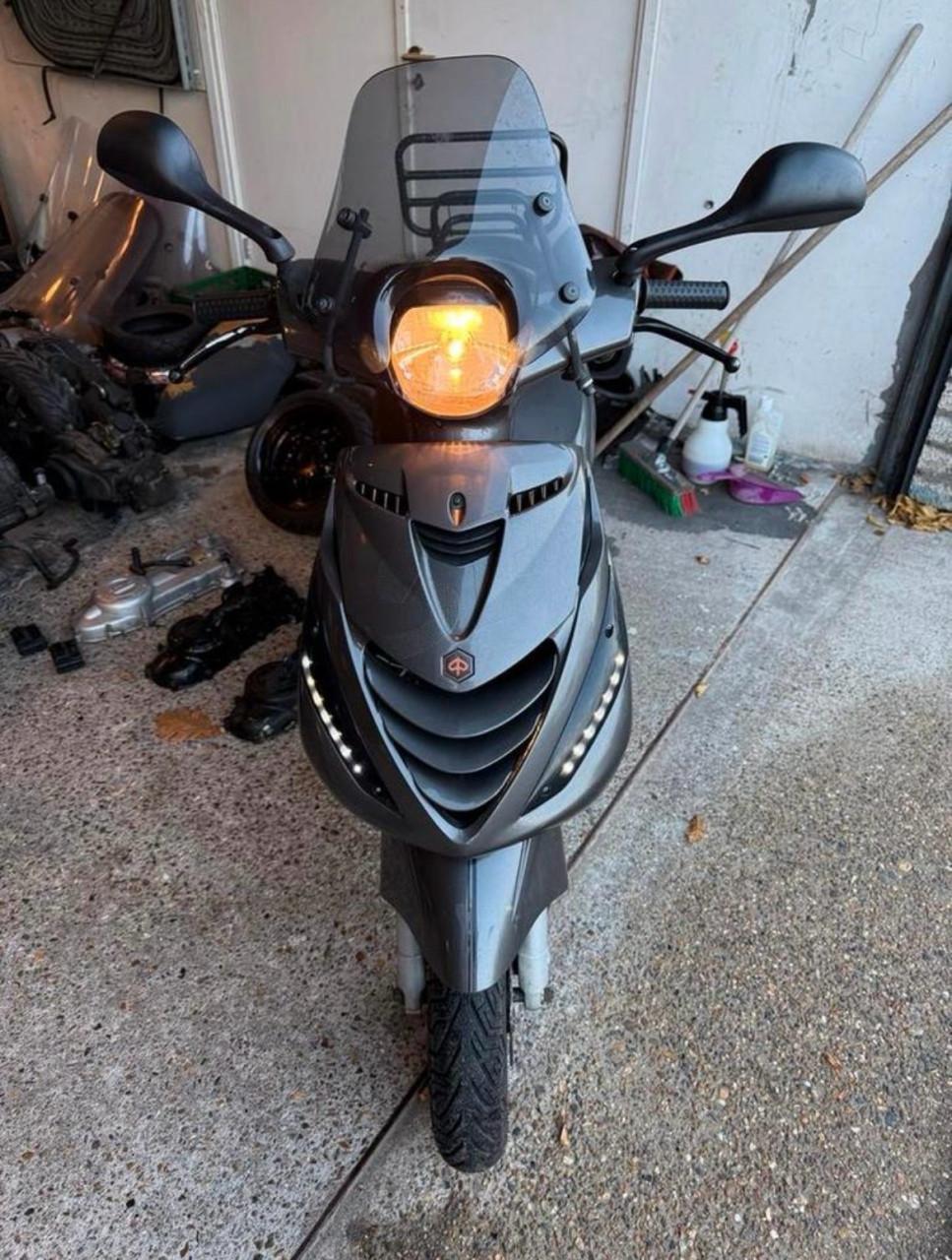 Piaggio zip 4t