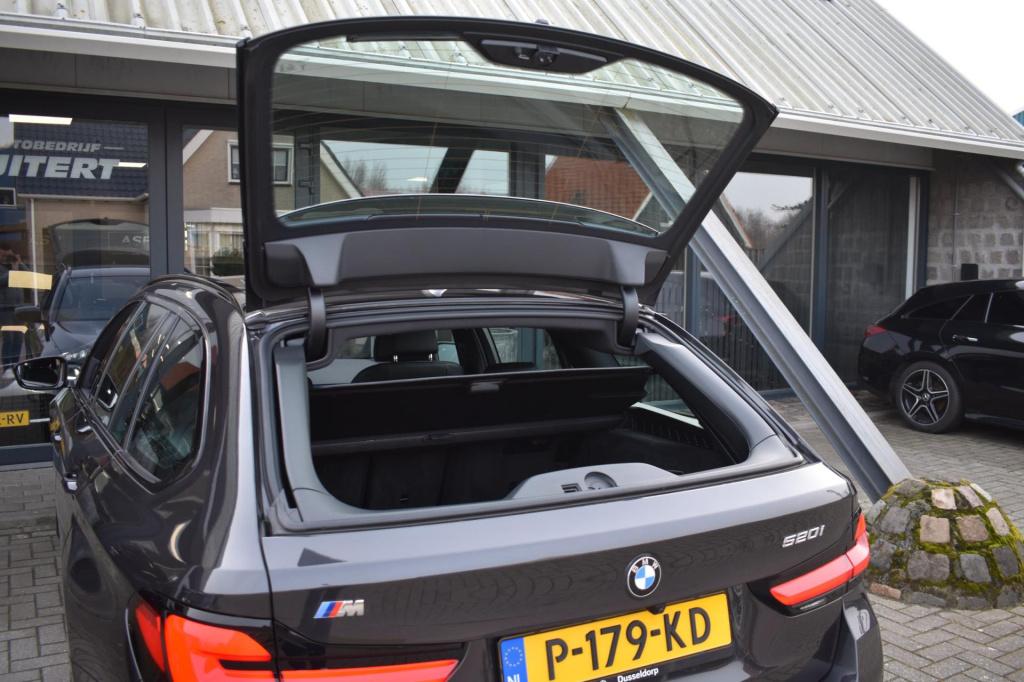 BMW 5 Serie touring 520i m-sport | laserlight | nap | dealer onderhouden | 