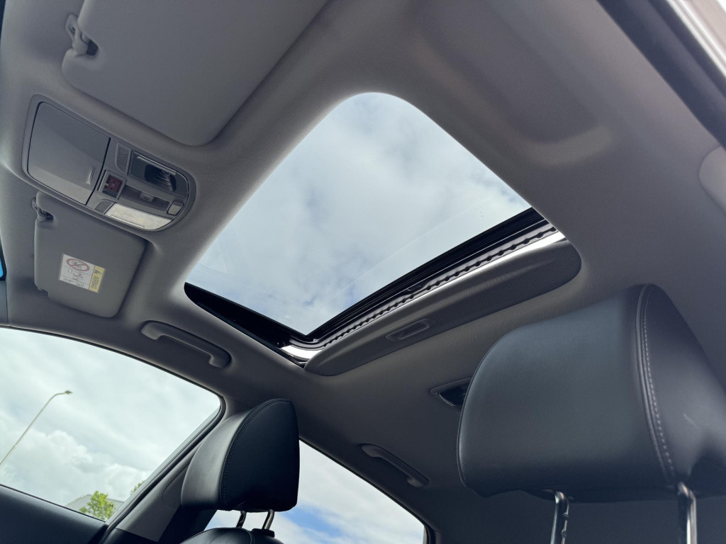 Hyundai Kona ev premium 64 kwh 3-fase lader | schuif-/kanteldak | navigatie