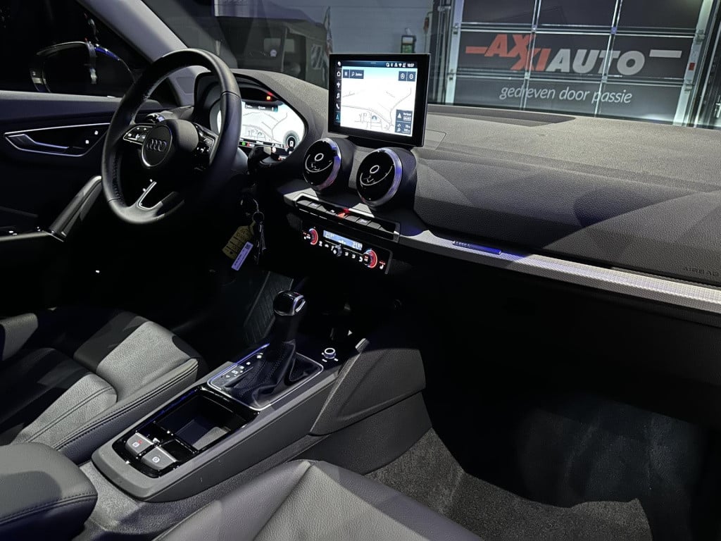 Audi Q2 35 tfsi s edition *navi*appconnect*camera*
