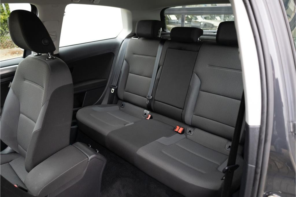 Volkswagen Golf 1.2 tsi edition ✅cr.control✅ac✅18inch