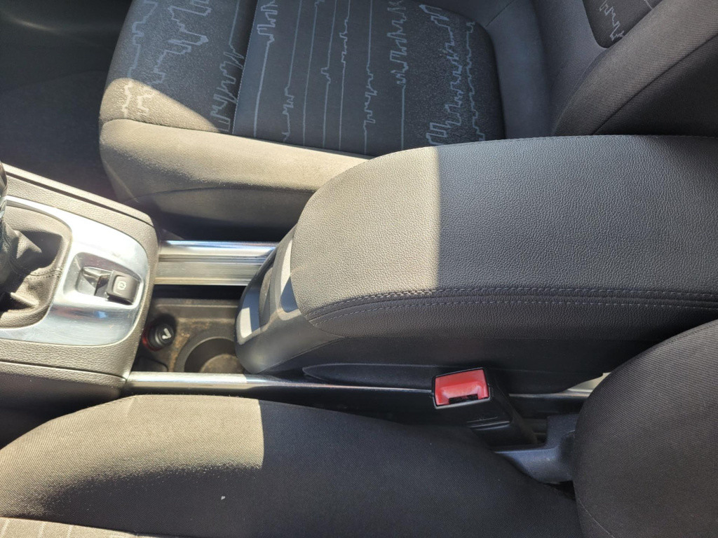 Opel Meriva 1.4 turbo cosmo 4250€ dit is de meeneemprijs/