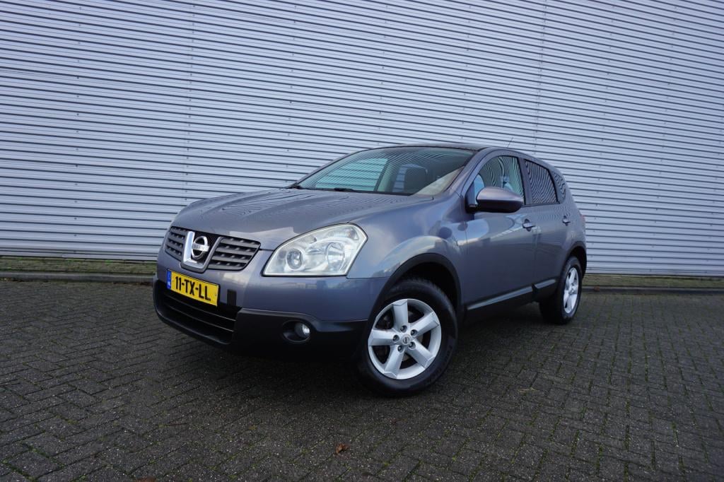 Nissan Qashqai 1.6 acenta airco / cruise / elektr. ramen / parkeers. / trek