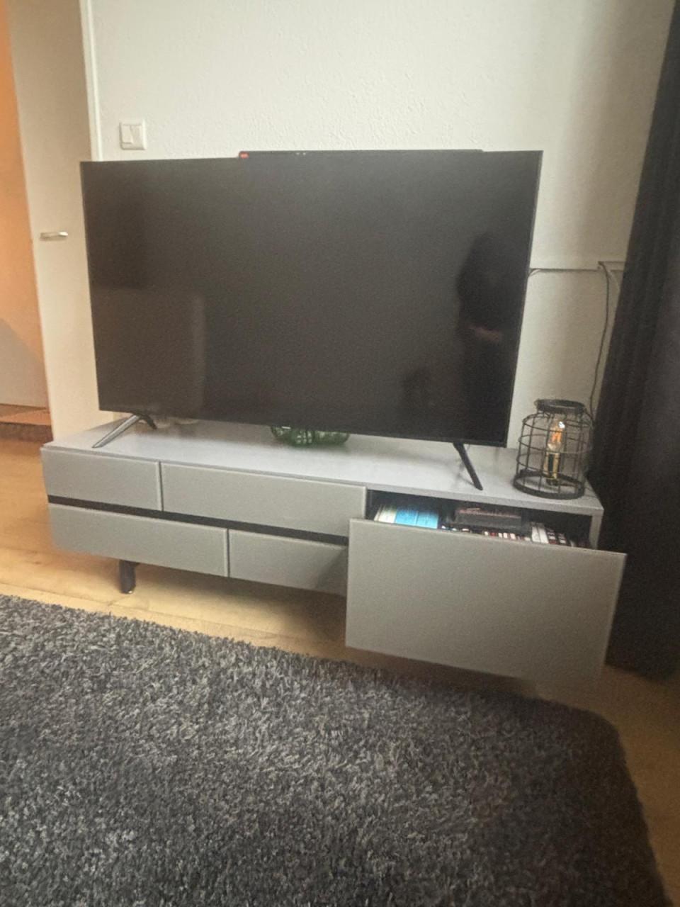 Tv meubel ( tv dressoir )