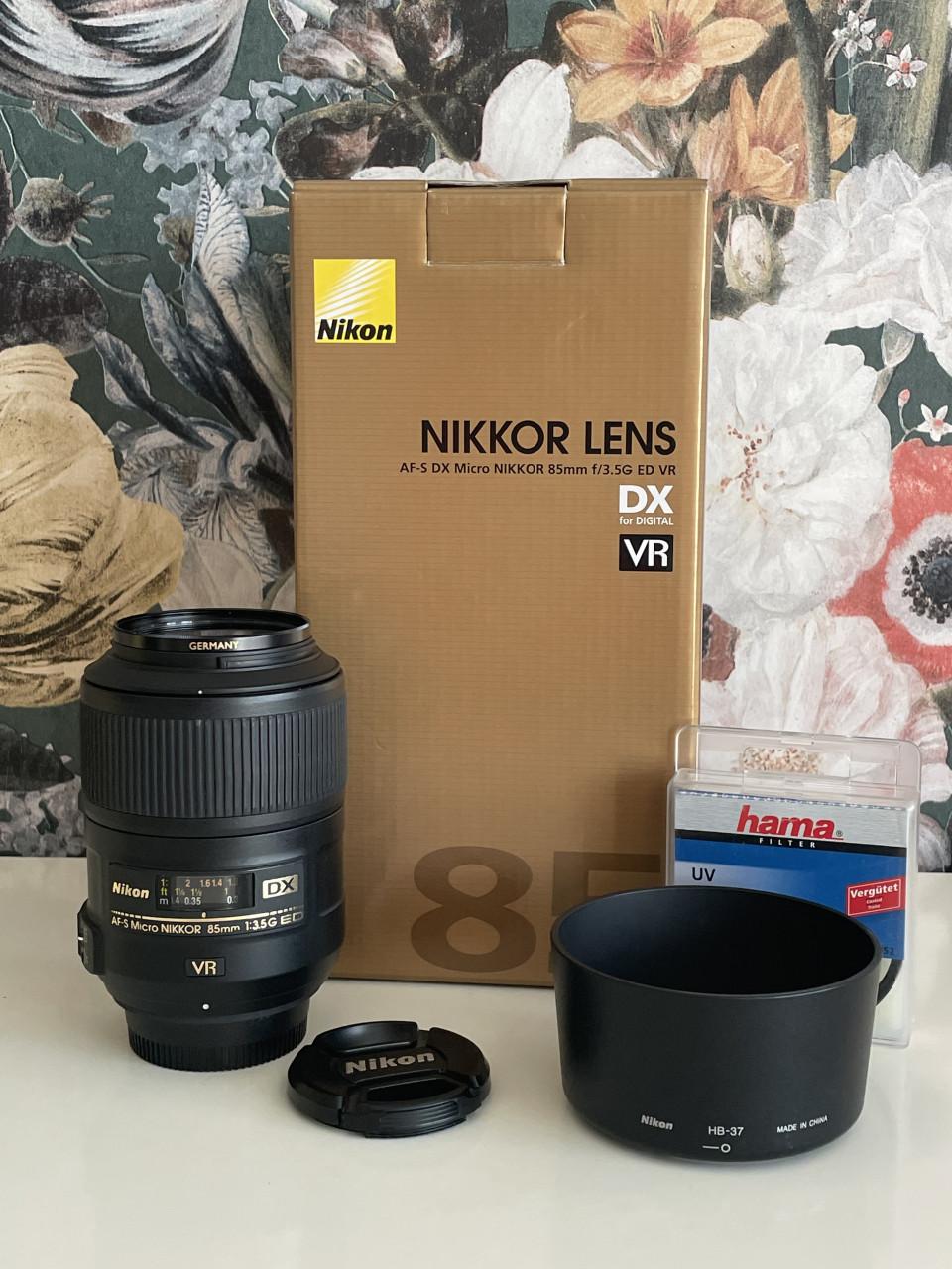 Nikon AF-S DX 85mm f3.5G micro lens