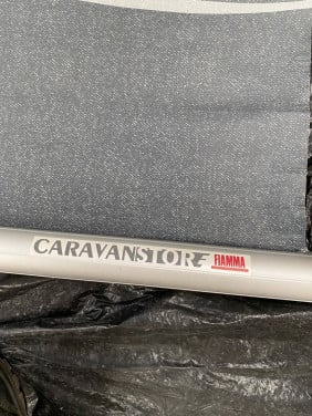 Caravanluifel, caravanstore fiamma