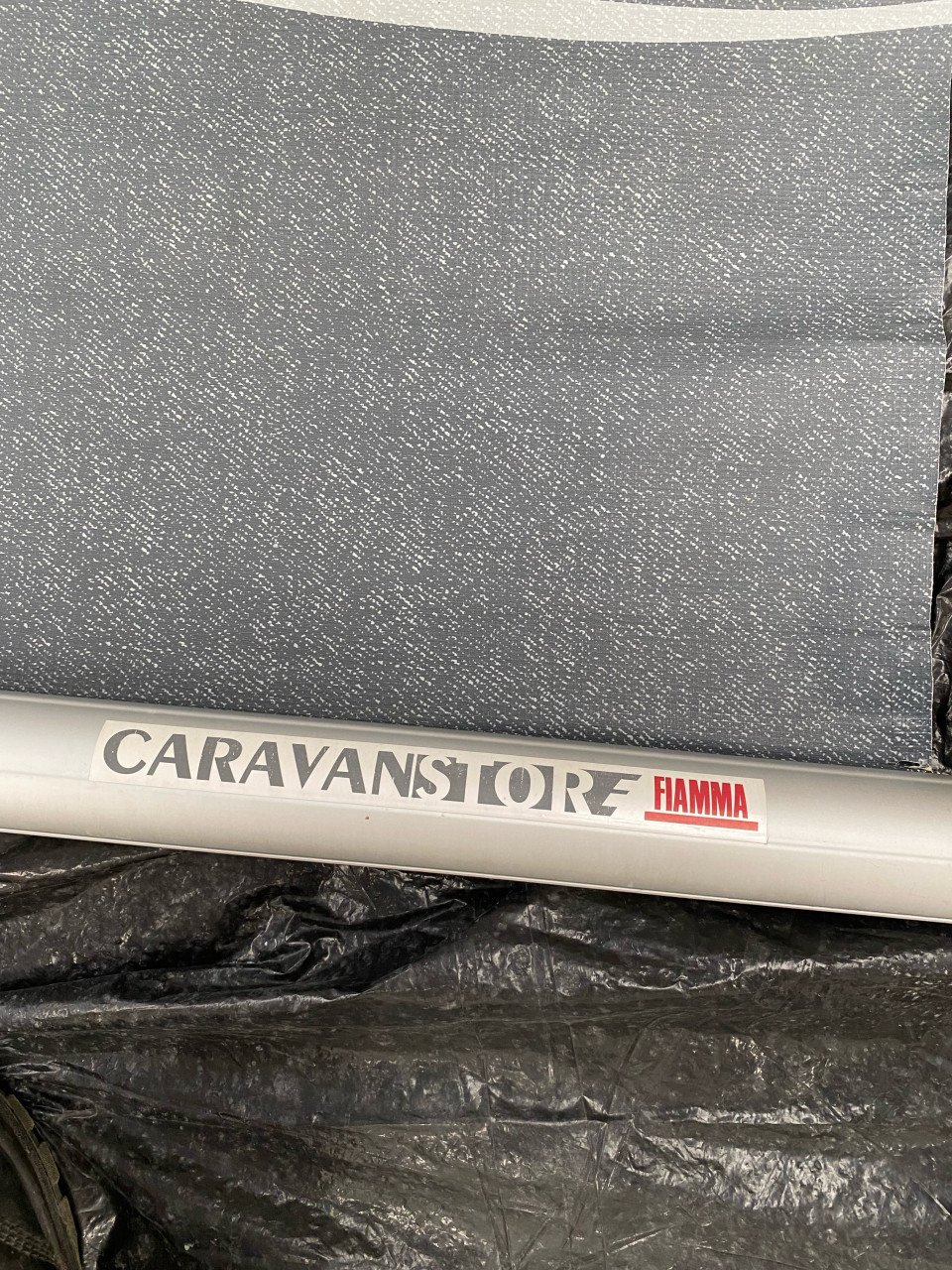 Caravanluifel, caravanstore fiamma