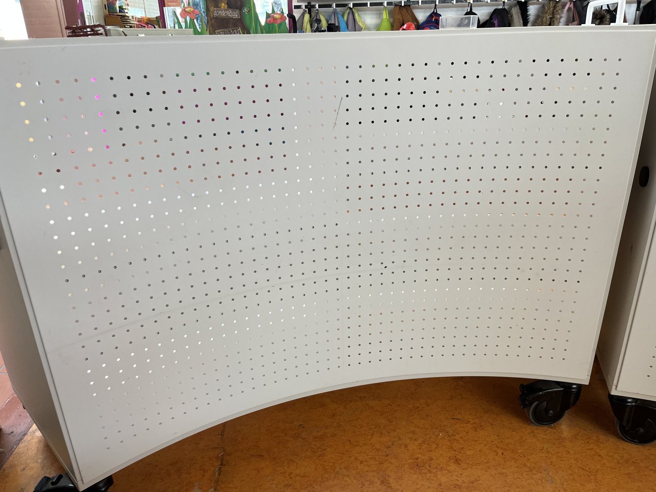 Boekenkasten wit op wielen