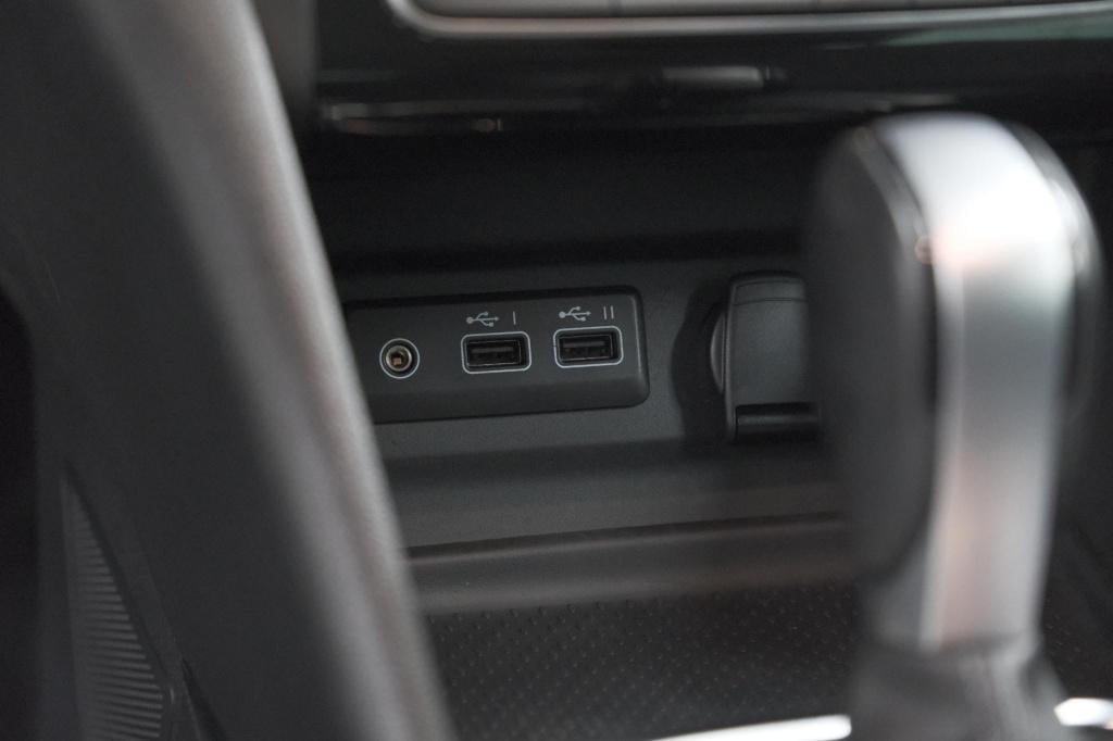 Renault Megane tce 140 edc techno | dodehoekdetectie | camera | 9.3 inch gr