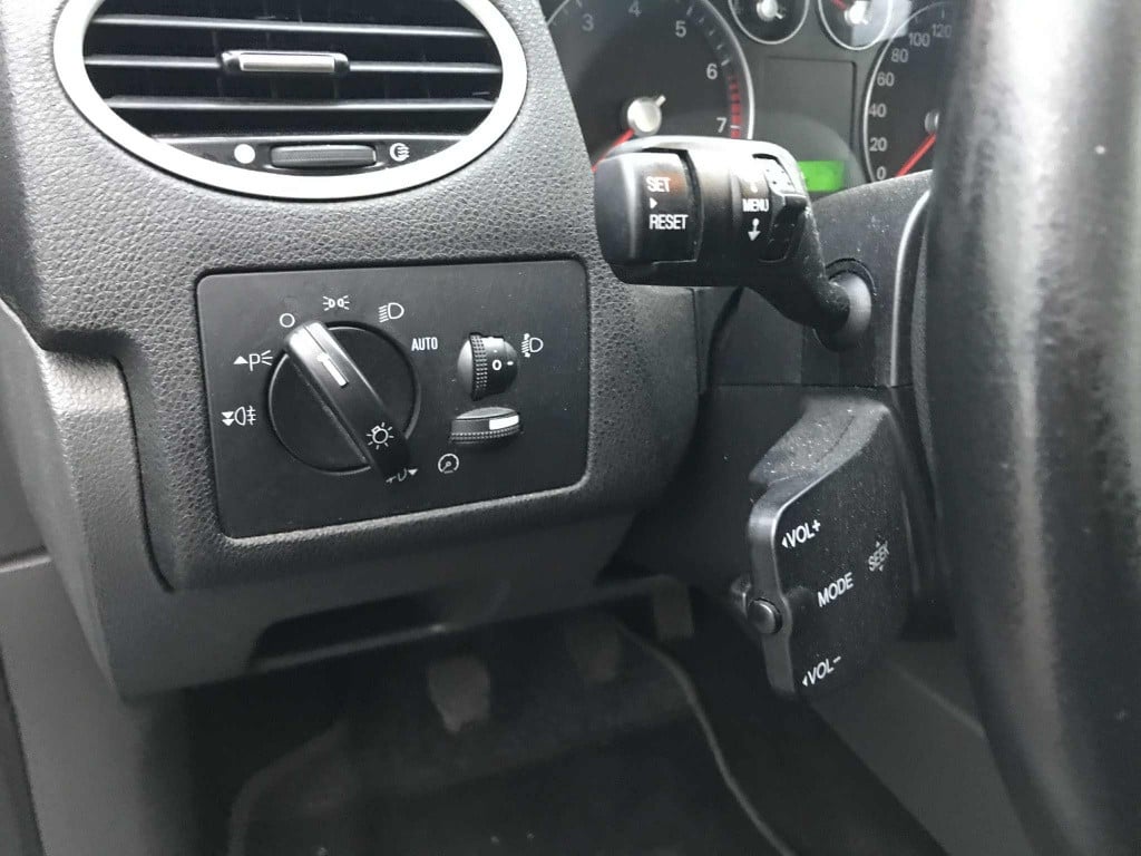 Ford Focus wagon 2.0-16v futura