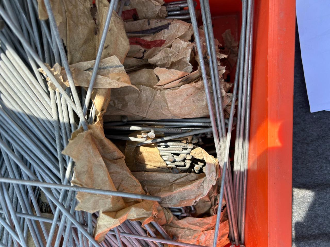 Oude spaken voor tweewielers (Lemmet) 75 kg!