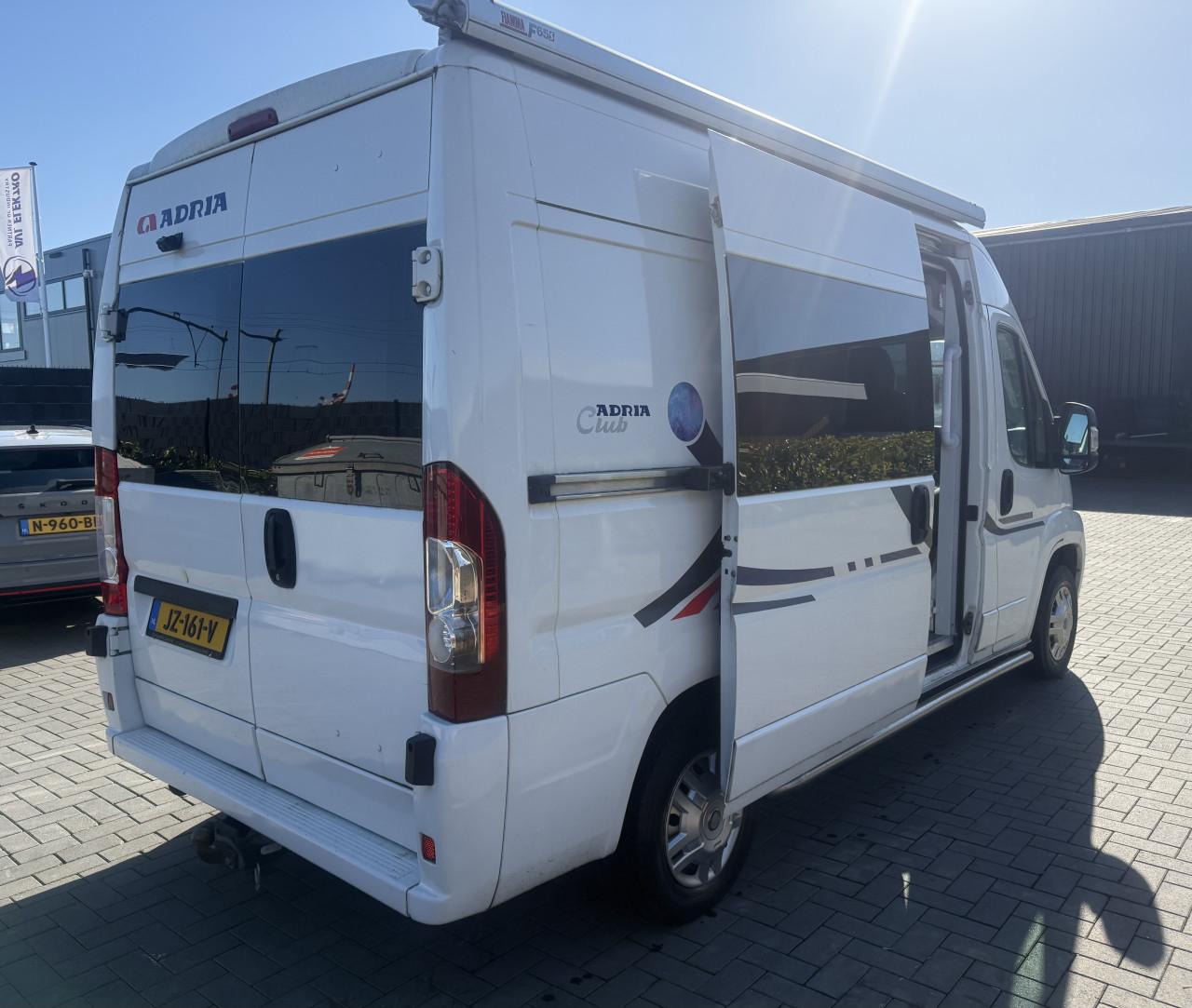 Adria Club (Compacte Buscamper,Apk,meeneemprijsje)