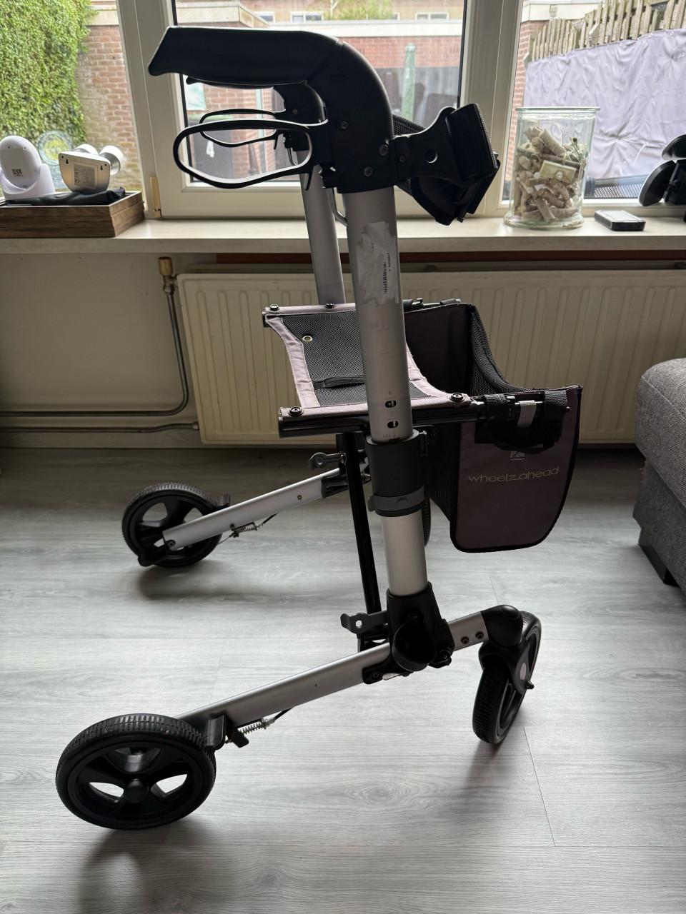 Te koop Wheelz.ahead rollator Licht, stijlvol en comfortabel