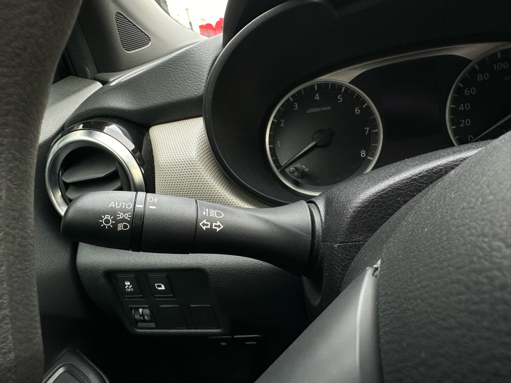 Nissan Micra 1.0l visia // black edition //23.000km! //