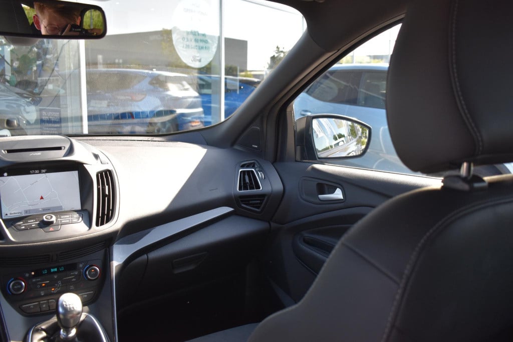 Ford Kuga 1.5 ecoboost st line | climate control | cruise control | winterp