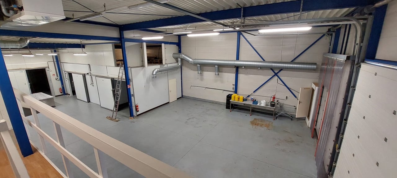 Te huur bedrijfspand met koeling