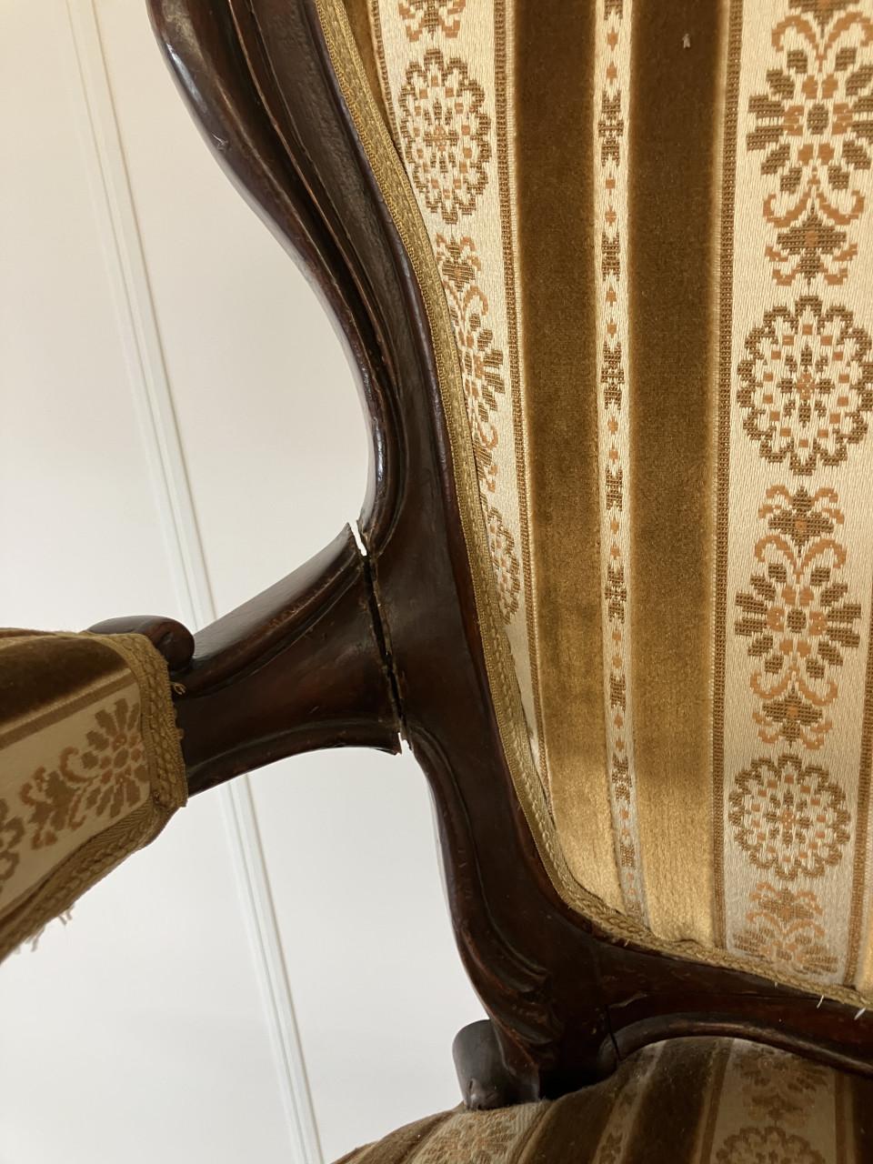 Prachtige Frans Victoriaans fauteuil met fluwelen bekleding