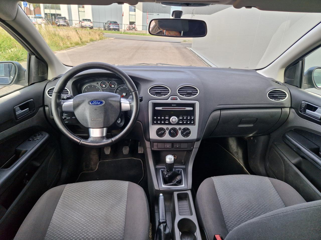 Ford Focus 1.6-16V Champion