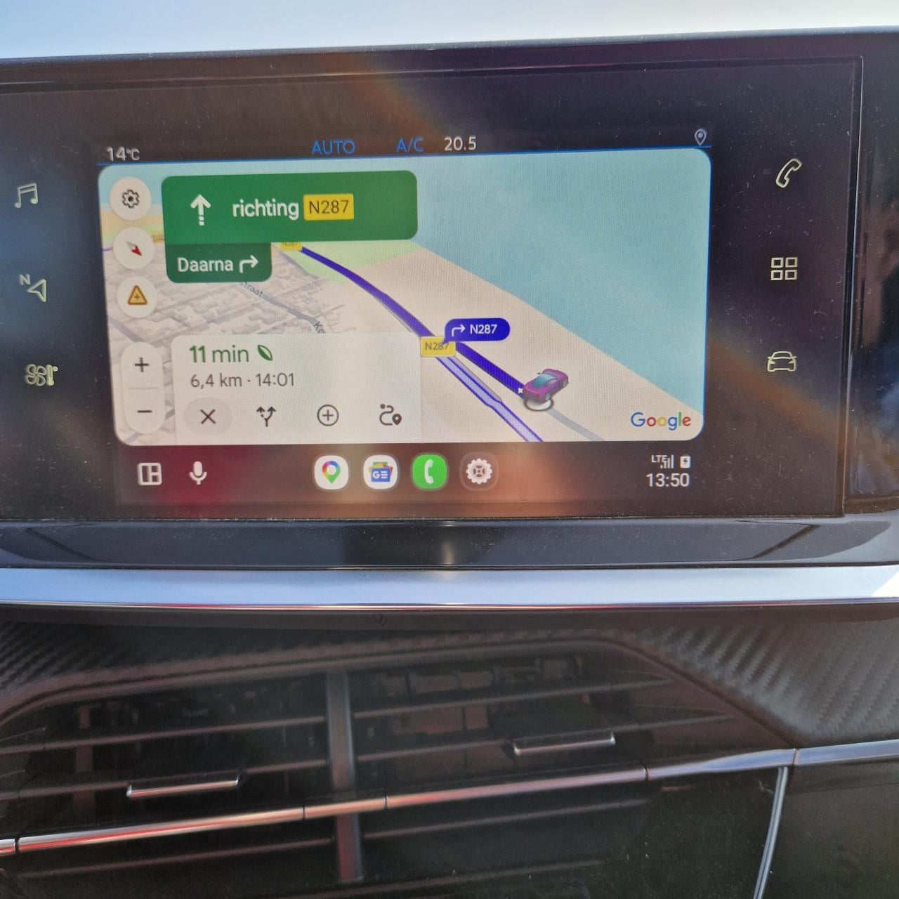 Te koop mooie peugeot 208 rood