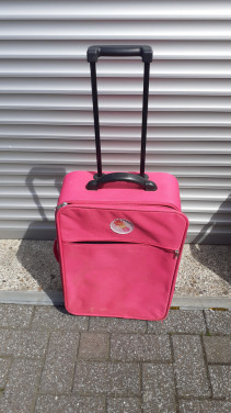 Rol-Koffers roze / groen & tas, blauw met inhoud rugzak + tas + kleine tas