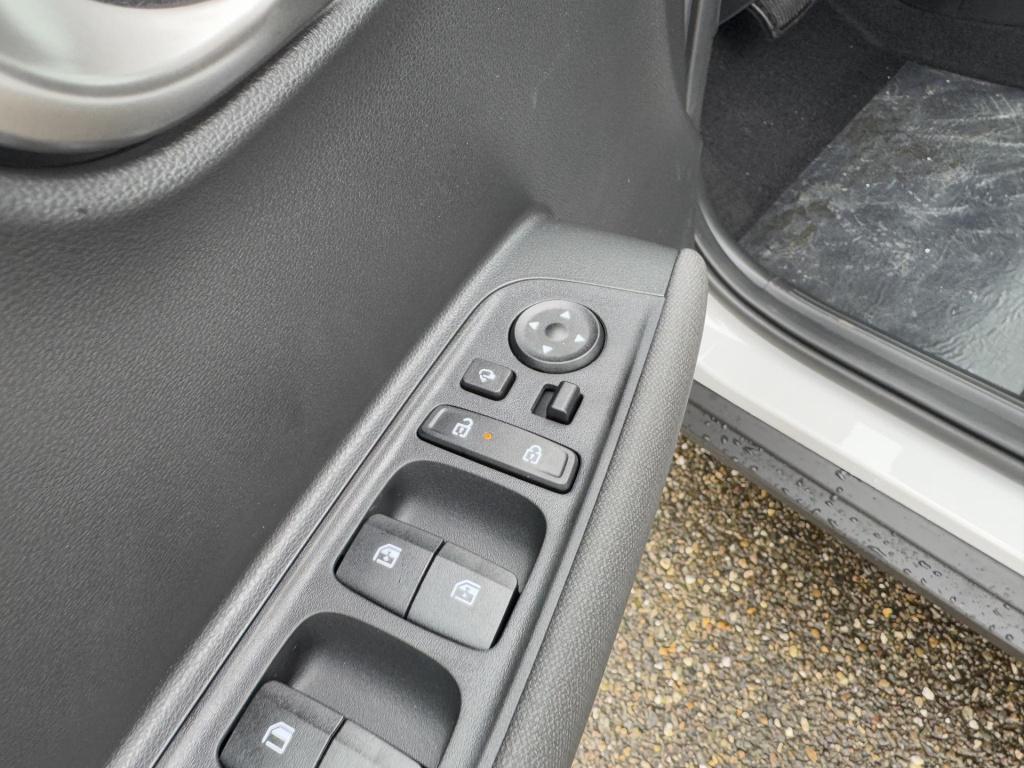 Hyundai Inster evolve 49 kwh € 3250 voordeel, op=op