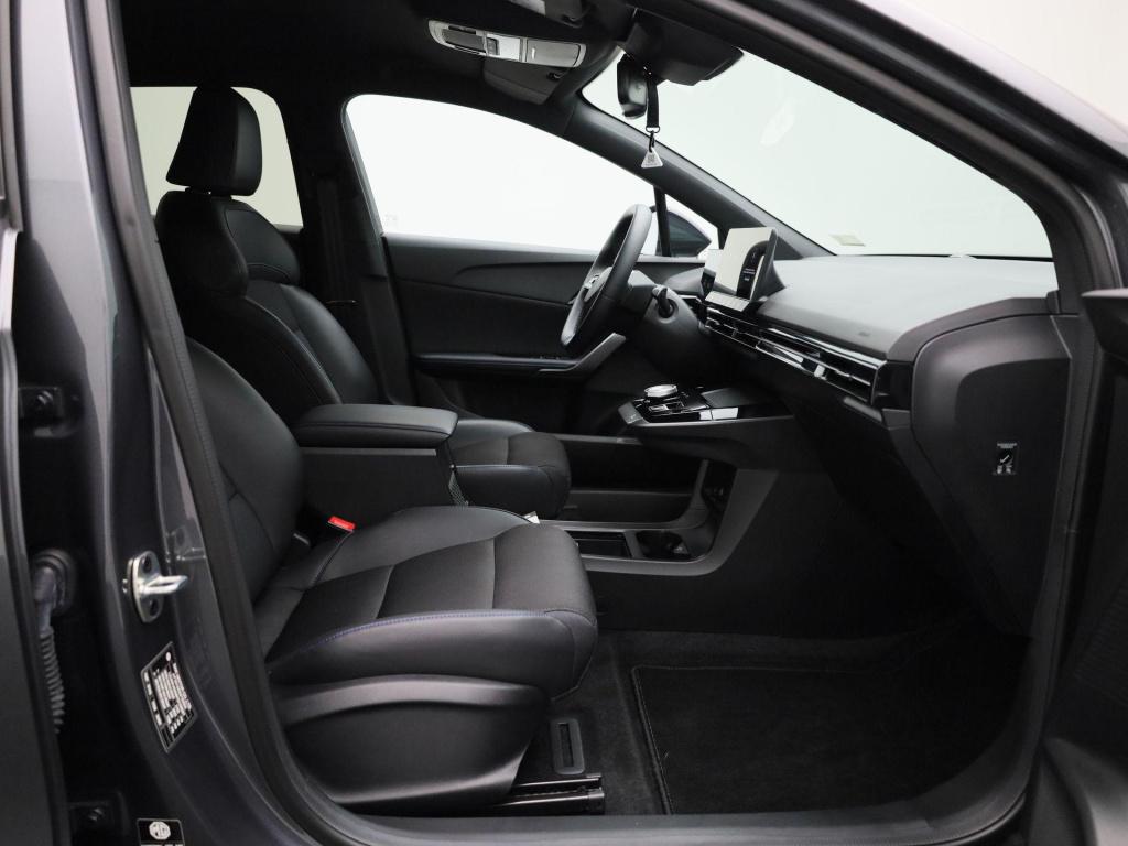 MG Mg4 long range luxury 64 kwh | carplay | navi | led koplampen | camera |